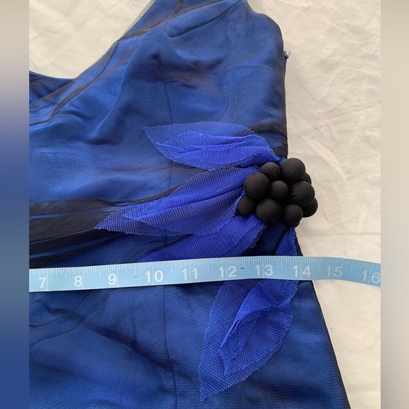 One Shoulder mesh Tulle Overlay black & blue mini Dress w flower detail size 6 - Picture 11 of 15